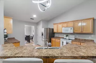 210 Citadel Ln, Crestview, FL 32539 - Photo 14