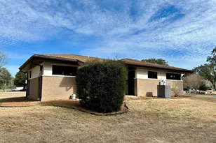 2201 N Partin Dr N, Niceville, FL 32578 - Photo 6