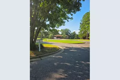 2201 N Partin Drive N, Niceville, FL 32578 - Photo 2