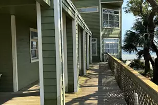 348 SW Miracle Strip Parkway SW, Fort Walton Beach, FL 32548 - Photo 6