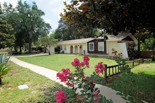 1016 Pine Lake Dr, Niceville, FL 32578 - Photo 1