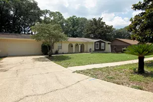 1016 Pine Lake Dr, Niceville, FL 32578 - Photo 4