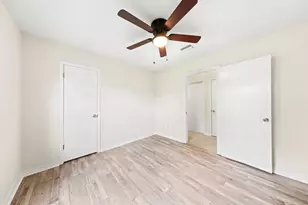 236 Parkwood Cir, Niceville, FL 32578 - Photo 16