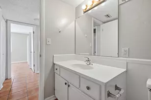 201 E College Blvd E, Niceville, FL 32578 - Photo 24