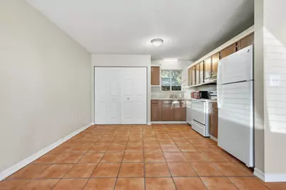 201 E College Boulevard E #UNIT 11, Niceville, FL 32578 - Photo 8