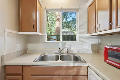 201 E College Boulevard E #UNIT 11, Niceville, FL 32578 - Photo 12