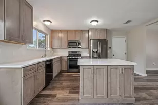 1603 Date Palm Dr, Niceville, FL 32578 - Photo 10