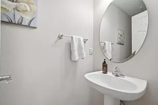 1000 Fay Dr, Mary Esther, FL 32569 - Photo 32