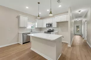 3802 Golden Acres Cir, Crestview, FL 32539 - Photo 2