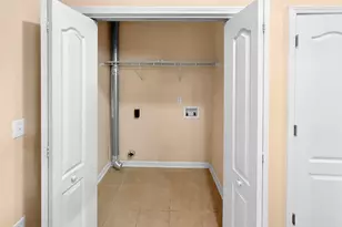 2490 S Lakeview Dr S, Crestview, FL 32536 - Photo 18