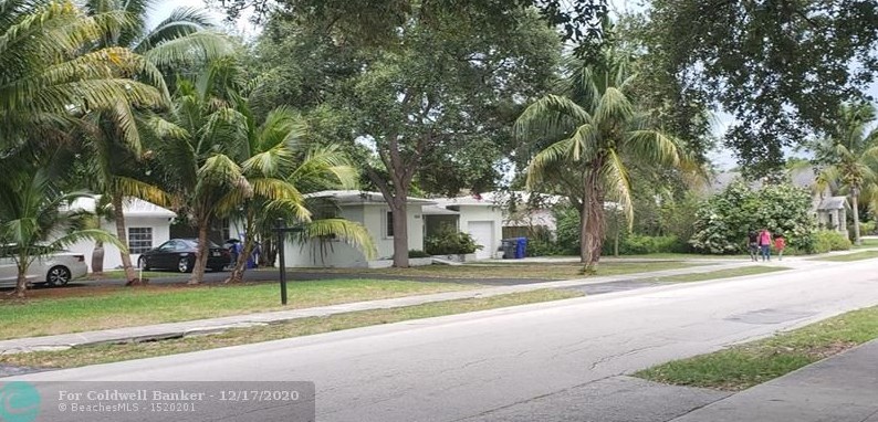 2631 Fillmore St, Hollywood, FL 33020-4327