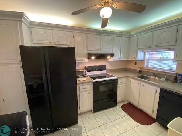 381 S Hollybrook Dr #208, Hollywood, FL 33025