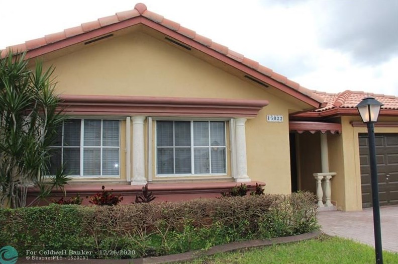 15022 30th St, Miami, FL 33185-4853