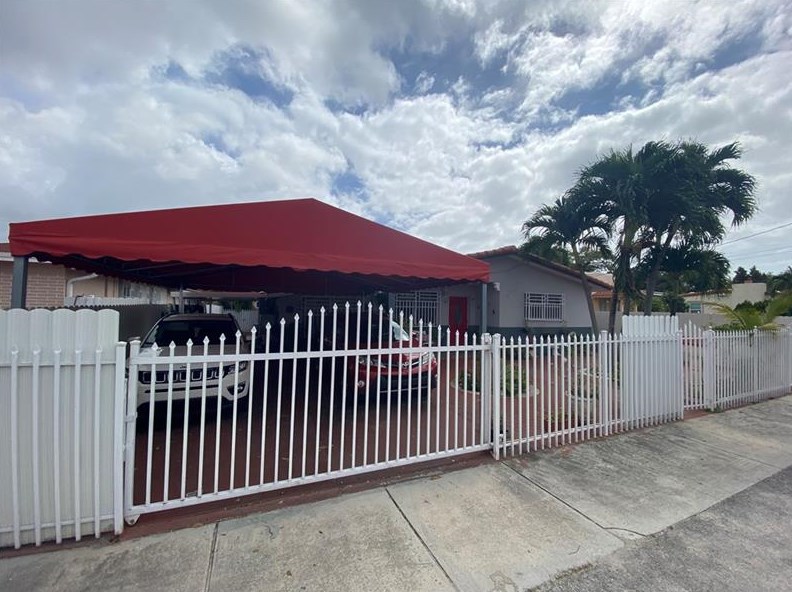 1639 29th Ave, Miami, FL 33125-2033