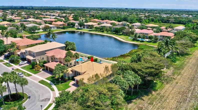 9968 Via Amati, Lake Worth FL  33467-6938 exterior