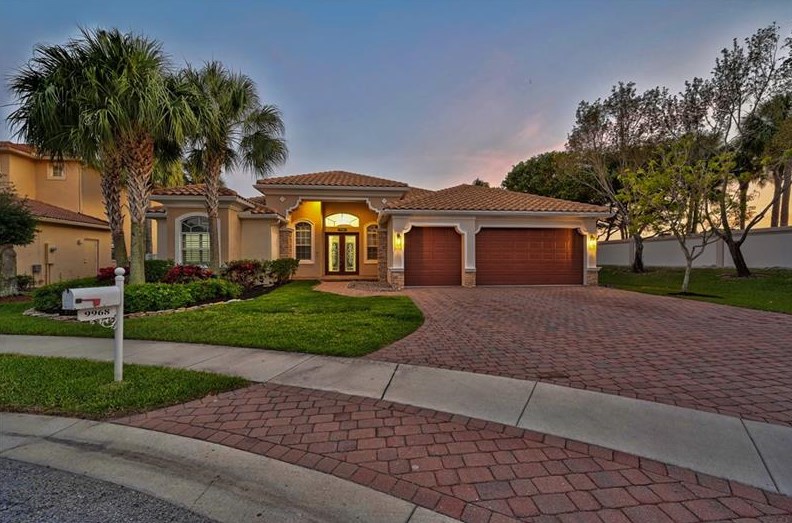 9968 Via Amati, Lake Worth FL  33467-6938 exterior