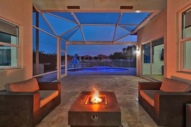 9968 Via Amati, Lake Worth FL  33467-6938 exterior