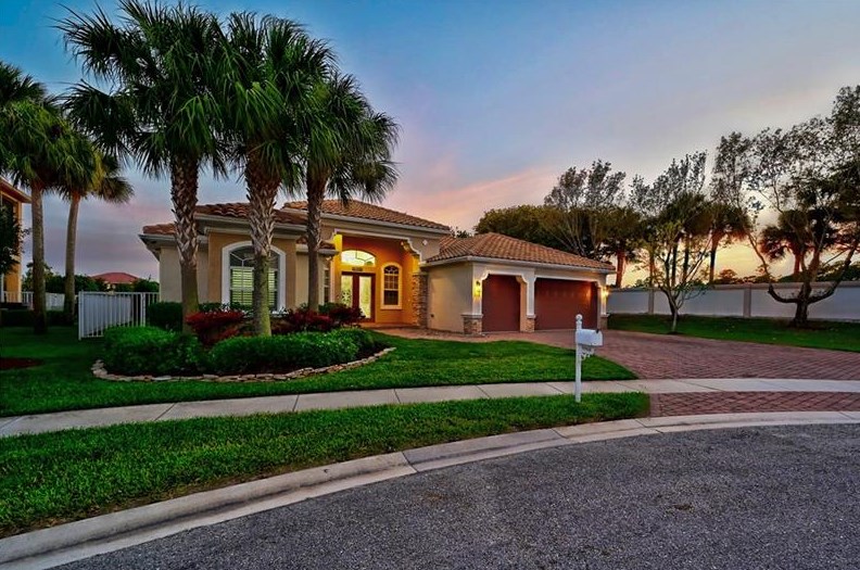 9968 Via Amati, Lake Worth FL  33467-6938 exterior