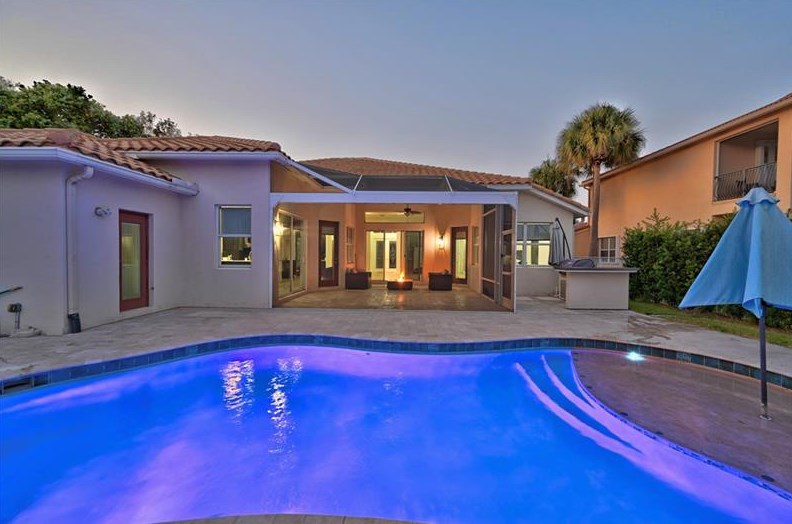 9968 Via Amati, Lake Worth FL  33467-6938 exterior