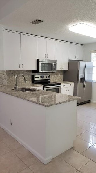 6670 Via Regina # 4, Boca Raton, FL