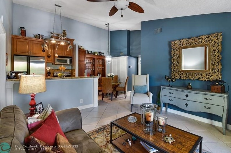 6314 Chasewood Dr, Jupiter, FL 33458-5554