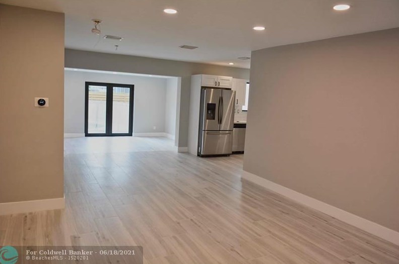 3130 Pierce St, Hollywood, FL 33021-6132