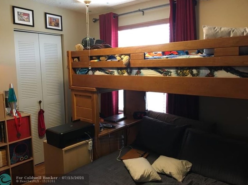 12207 7th St, Hollywood FL  33025-5900 exterior