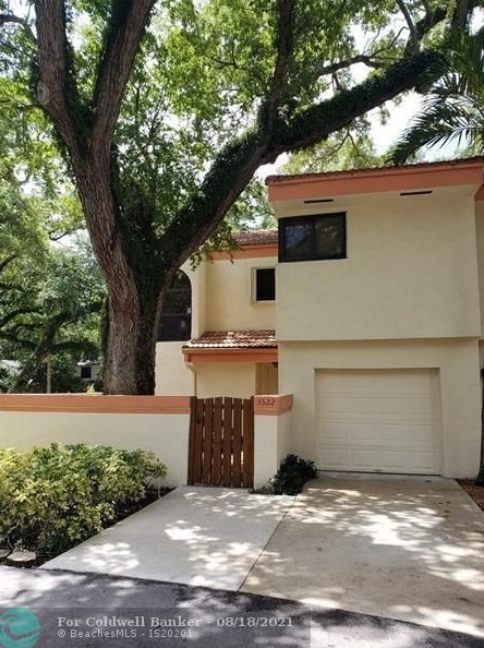 3522 Green Leaf Cir, Hollywood, FL 33021-8446
