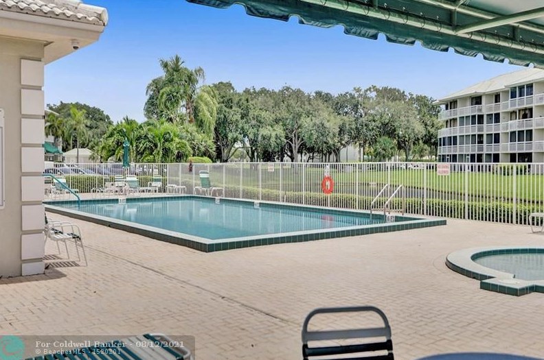 6025 Balboa Cir, Boca Raton FL 33433-8175 exterior