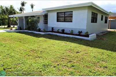 4303 NW 5th Ave - Photo 1