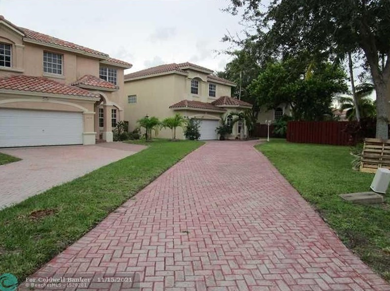 2010 98th Way, Hollywood, FL 33024-1421