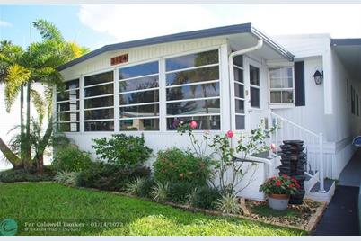 3124 SW 58th Pl - Photo 1
