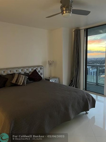 50 Biscayne Blvd, Miami FL 33132-2905 exterior