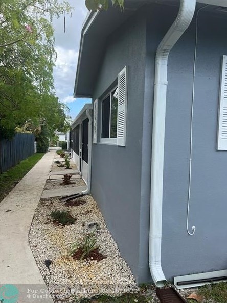 2434 Sherman St, Hollywood, FL 33020-2057