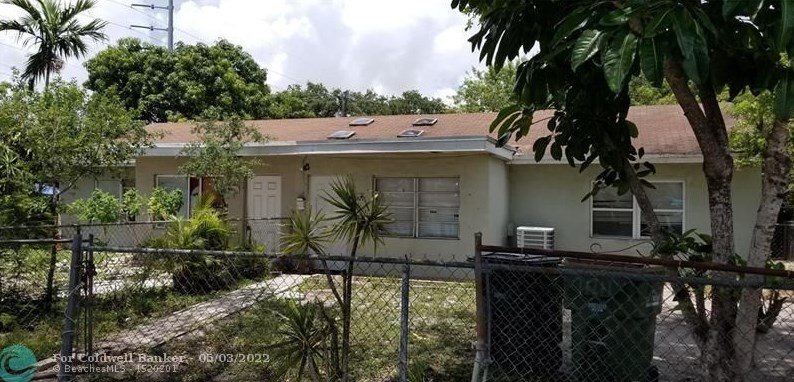 1425 131st St, Miami FL 33161-4423 exterior