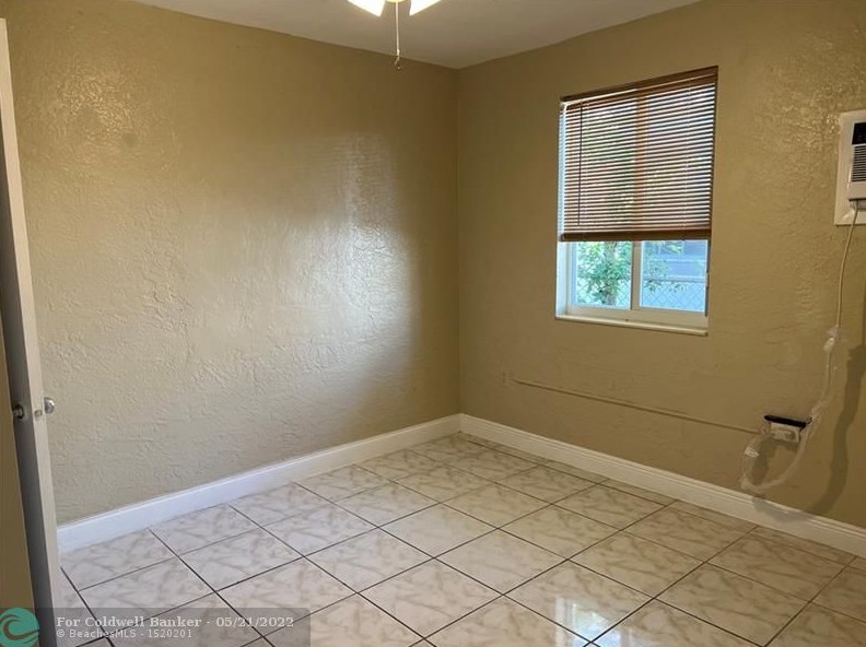 5710 Arthur St, Hollywood FL 33021-5134 exterior