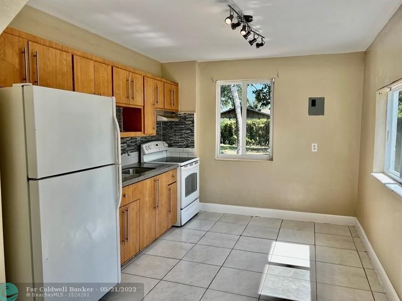 5710 Arthur St, Hollywood FL 33021-5134 exterior