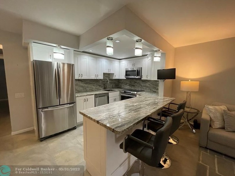 422 Fanshaw K, Boca Raton, FL 33434-3092
