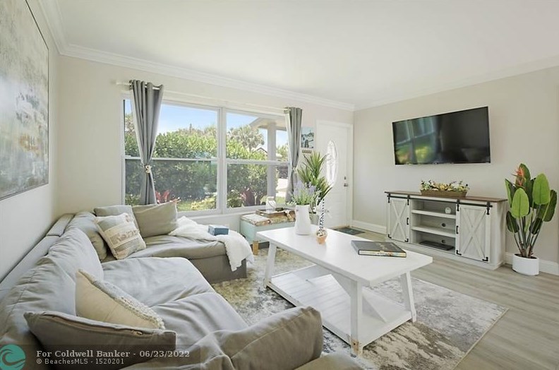319 Hibiscus St, Jupiter FL  33458-3525 exterior