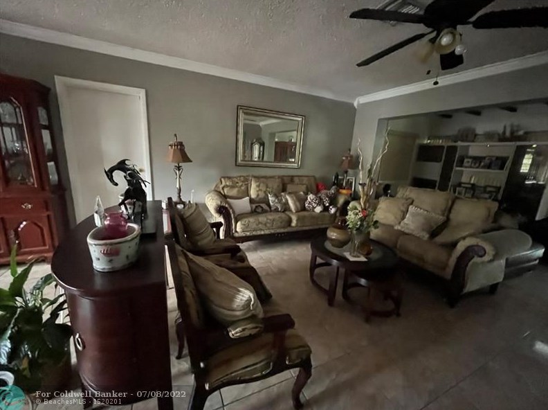 1511 175 St, Miami FL 33187-1790 exterior