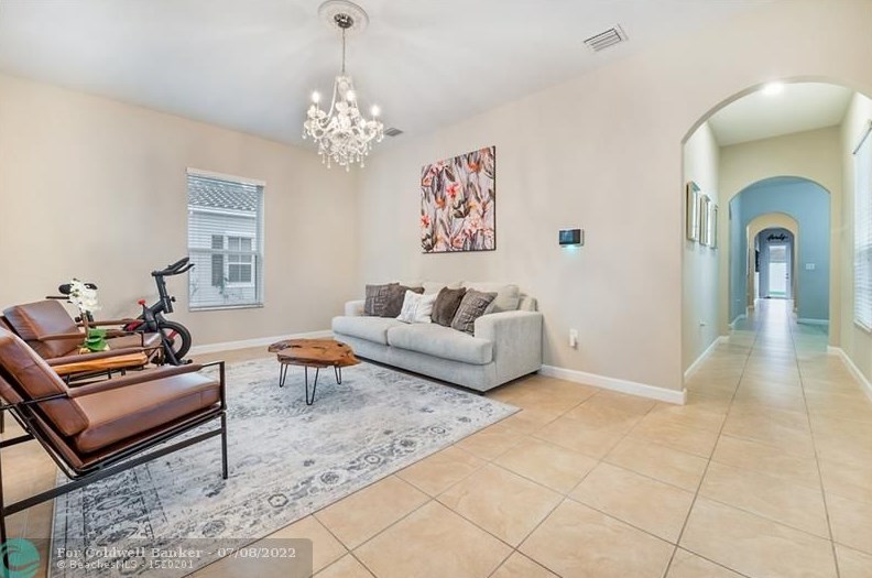 9013 Sw 170th Pl, Miami, FL 33196