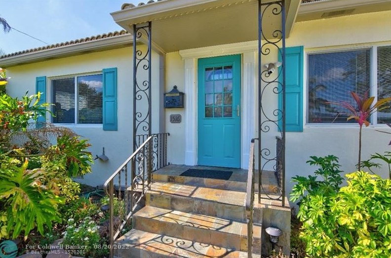 1516 Plunkett St, Hollywood FL 33020-5765 exterior