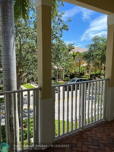 118 Seagrape Dr, Jupiter FL  20104-7881 exterior