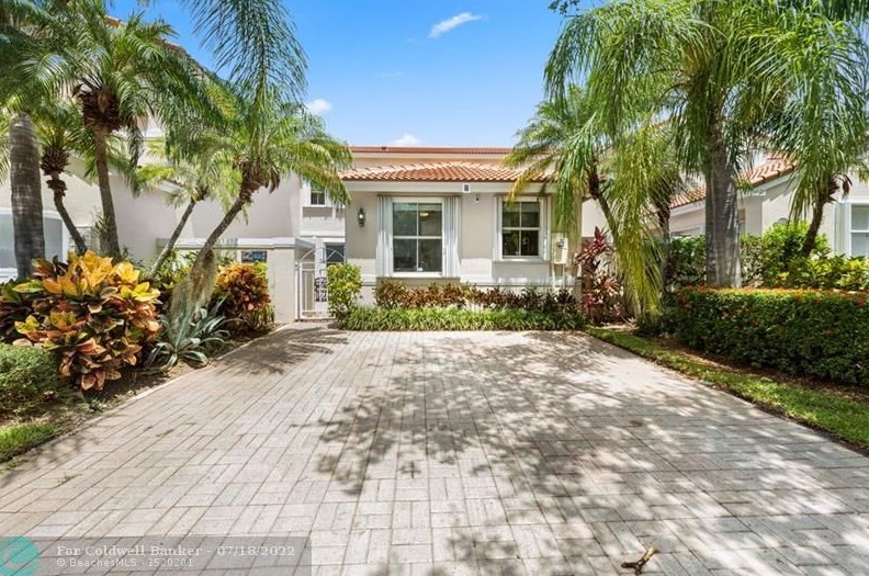 1610 Weeping Willow Way, Hollywood, FL 33019-4893
