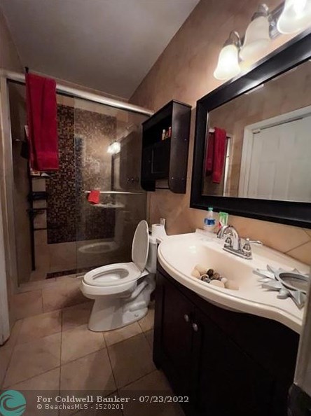 730 64th Pkwy, Hollywood, FL 33023-1532