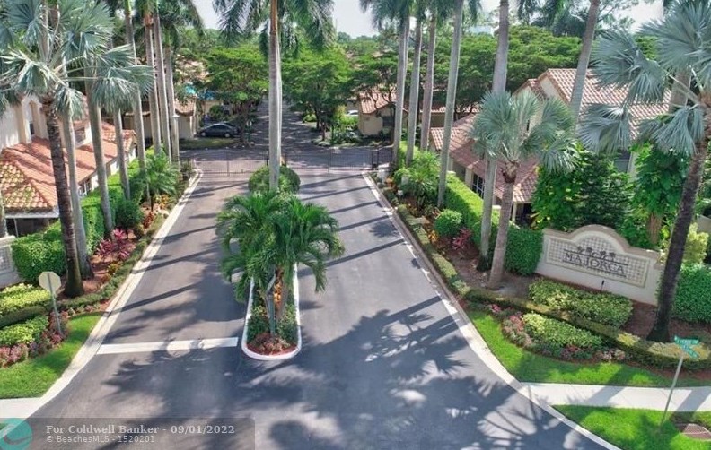 5220 Majorca Club Dr, Boca Raton, FL 33486