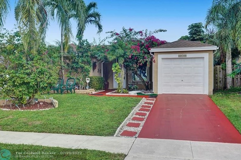 18740 Shauna Manor Dr, Boca Raton, FL 33496
