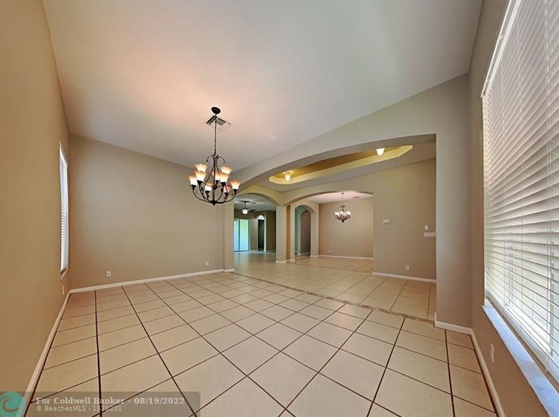 135 Palm Beach Plantation Blvd, West Palm Beach, FL 33411-4556
