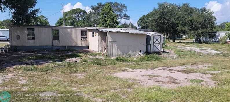 9377 57th Dr, Okeechobee, FL 34974-1404