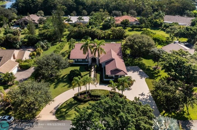 6720 Yellowstone Ln, Pompano Beach, FL 33067-2337